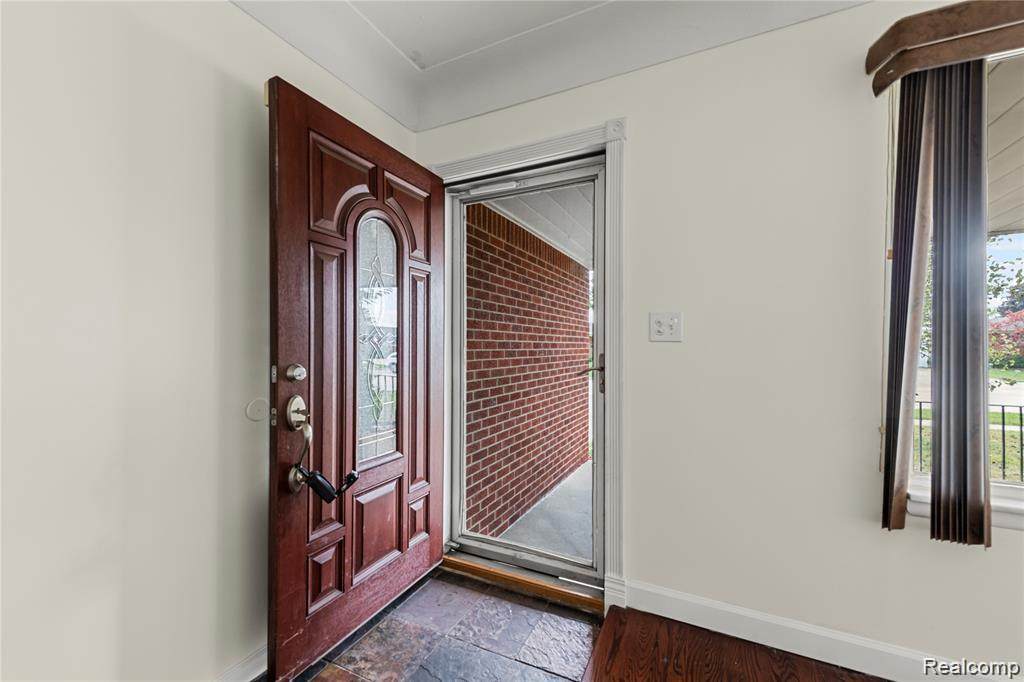 https://bt-photos.global.ssl.fastly.net/michigan/orig_boomver_1_654244672-2.jpg