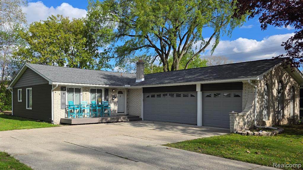 27860 Park Court - Photo 1