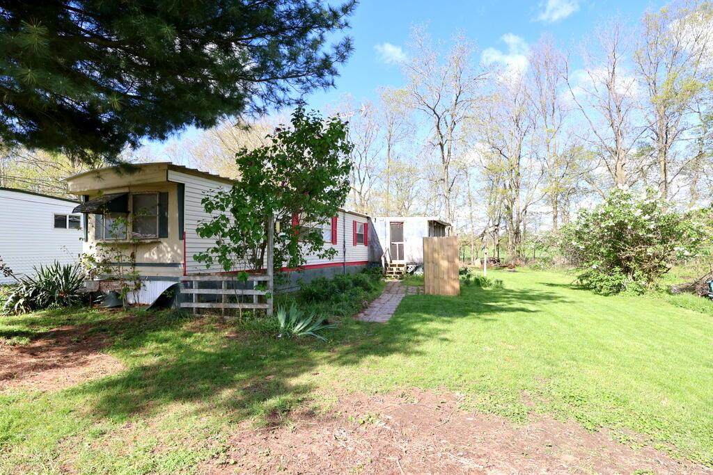 1169 Chippawa Drive - Photo 1
