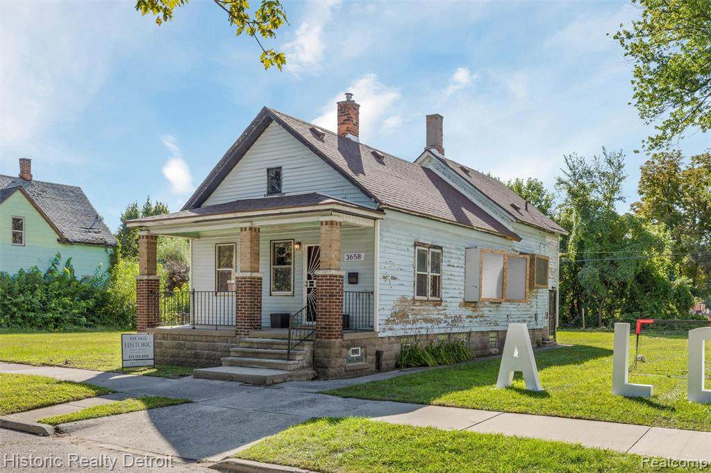 3658 Preston Street - Photo 1