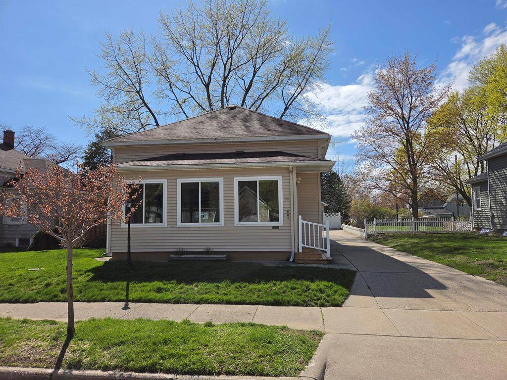 https://bt-photos.global.ssl.fastly.net/michigan/orig_boomver_1_654261861-2.jpg