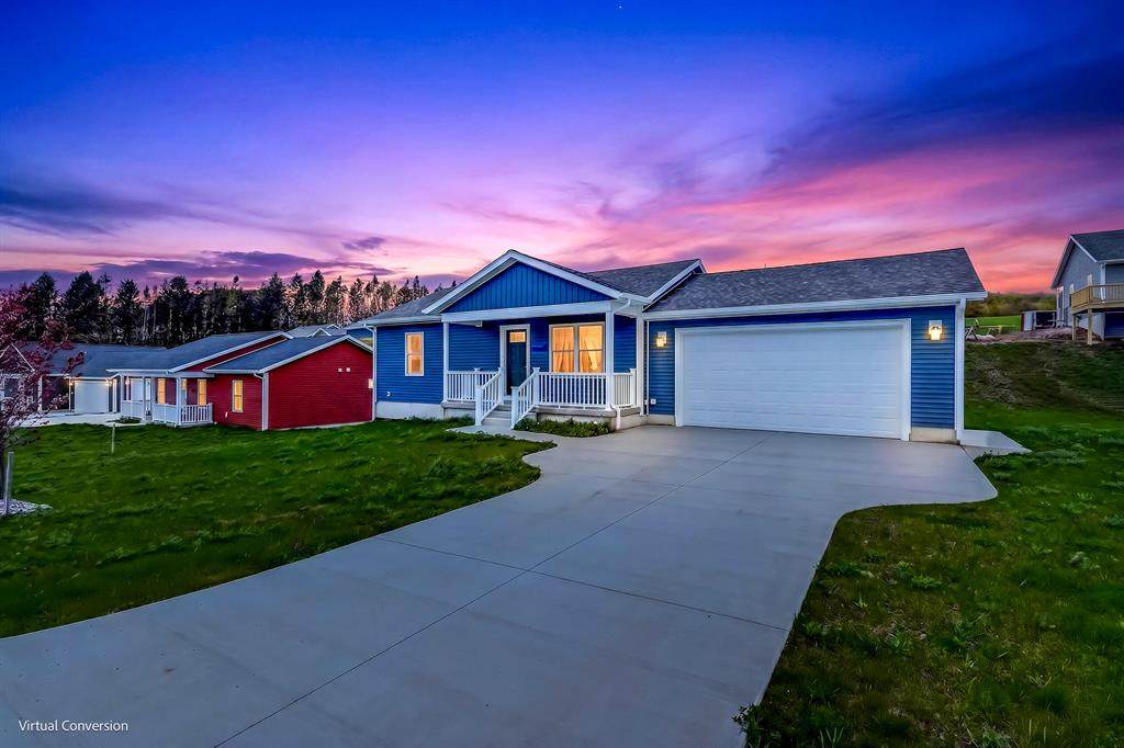 256 Stonecrest Drive - Photo 1