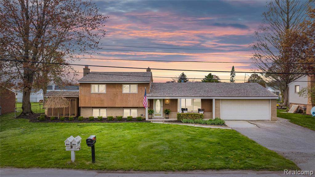 38027 Mallast Street - Photo 1