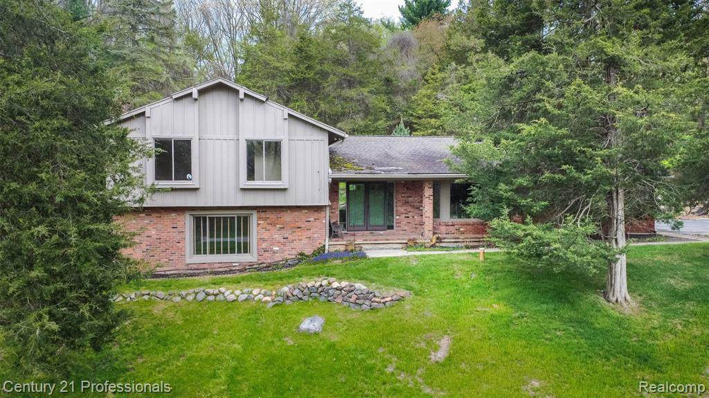 6133 Sundance Trail - Photo 1
