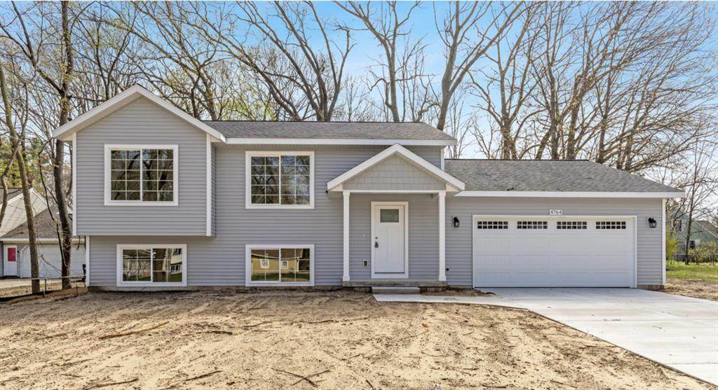 1732 15 Mile Road - Photo 1