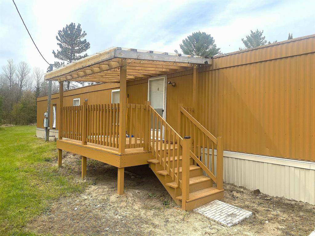1570 Ryno Road - Photo 1