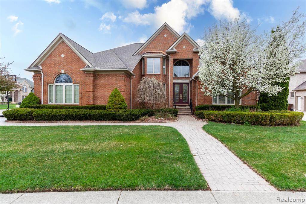 49759 Lakebridge Drive - Photo 1