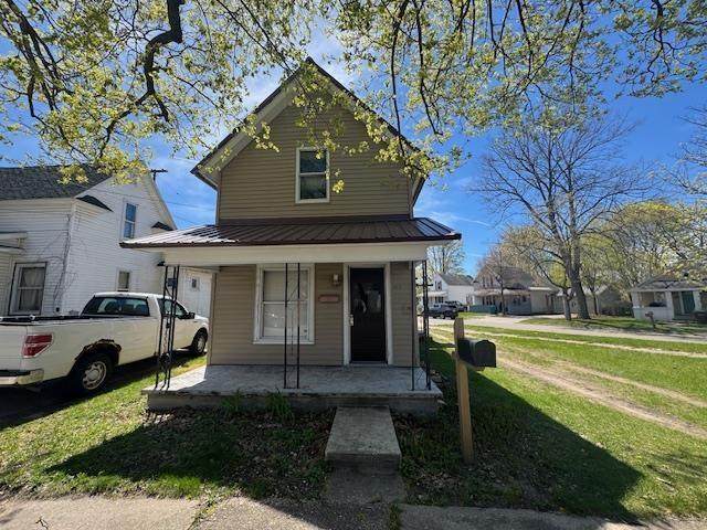 817 Simons Street - Photo 1
