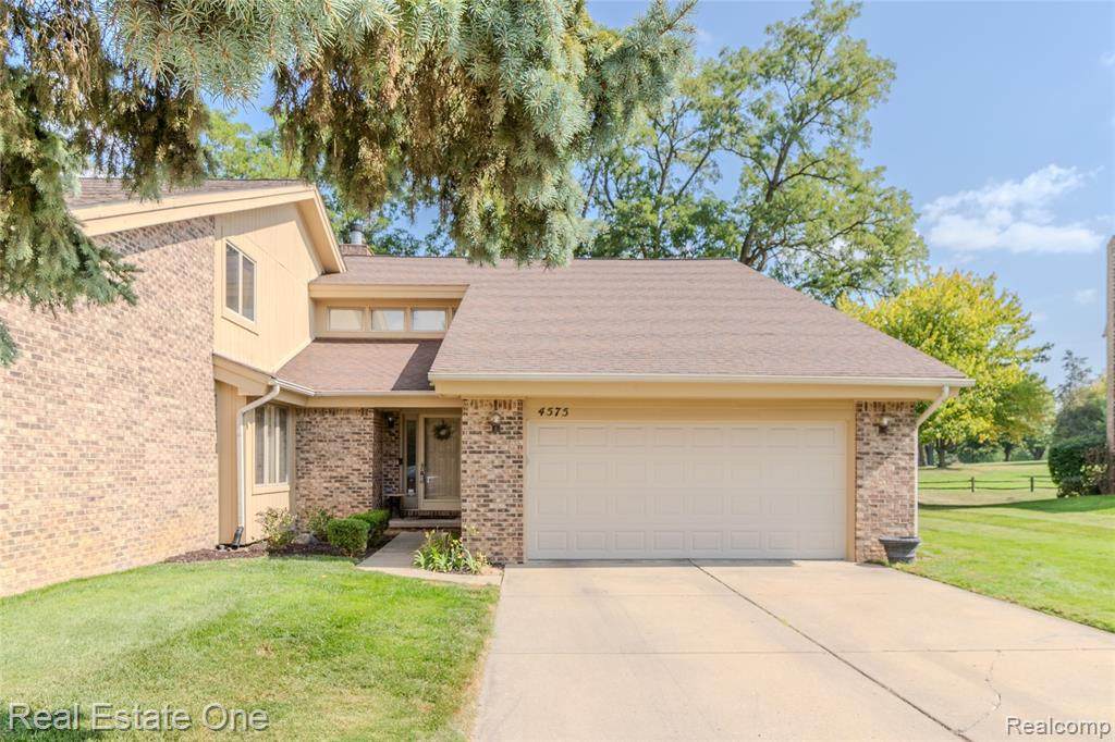 4575 Fairway Court - Photo 1