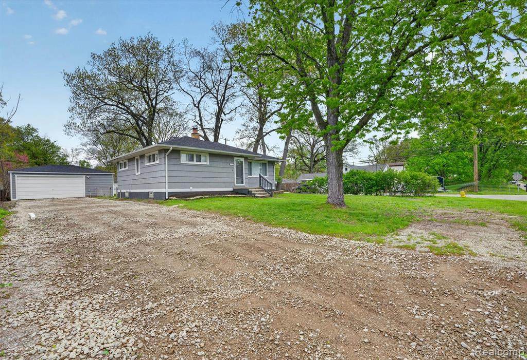35808 Schley Avenue - Photo 1