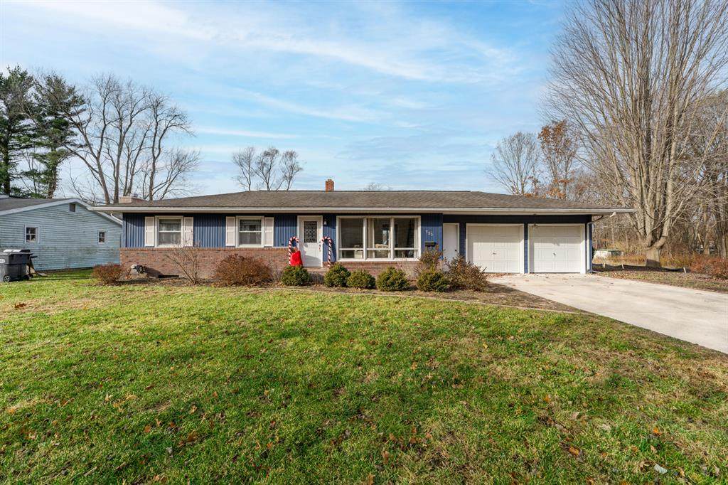 733 Hazen Street - Photo 1