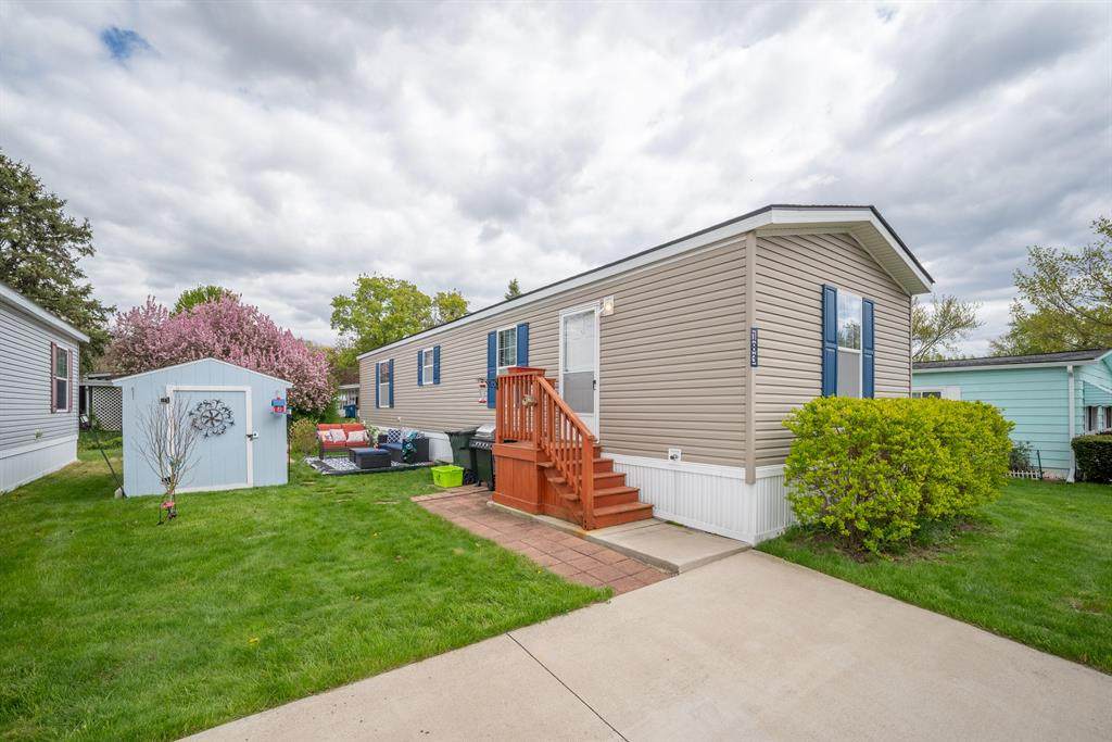 183 Flicker Street - Photo 1