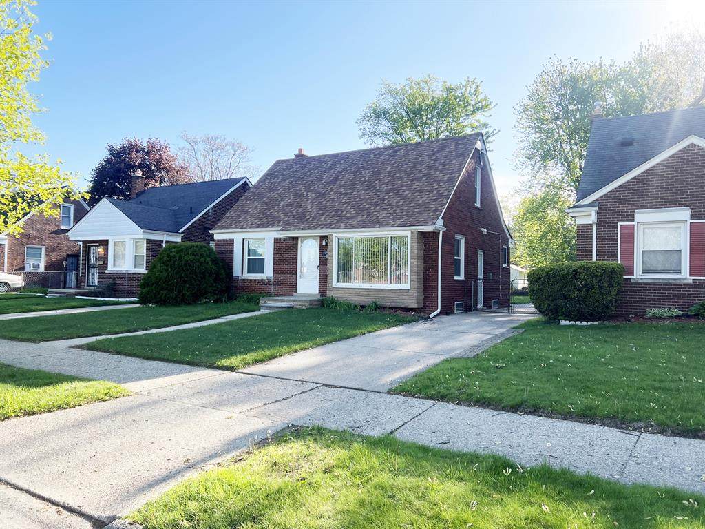 7730 Chatham - Photo 1