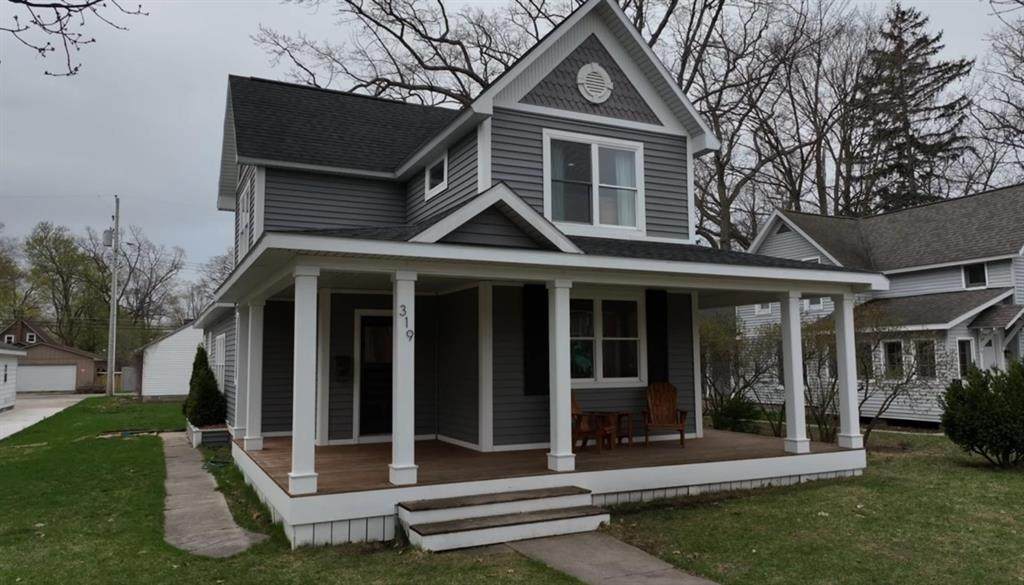 319 Eighth Street - Photo 1