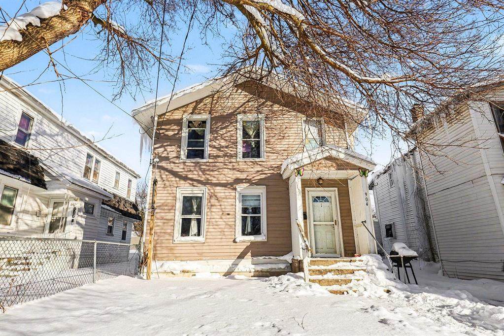 904 College Avenue - Photo 1