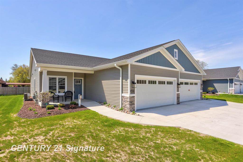 4092 Woodburn Court - Photo 1
