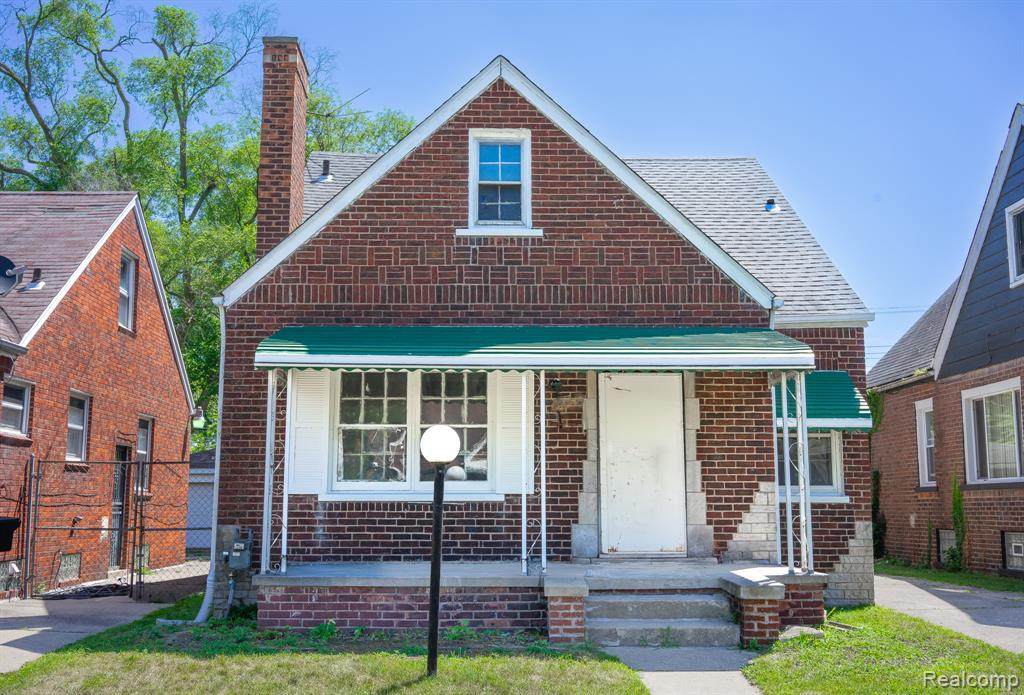 15864 Tracey Street - Photo 1