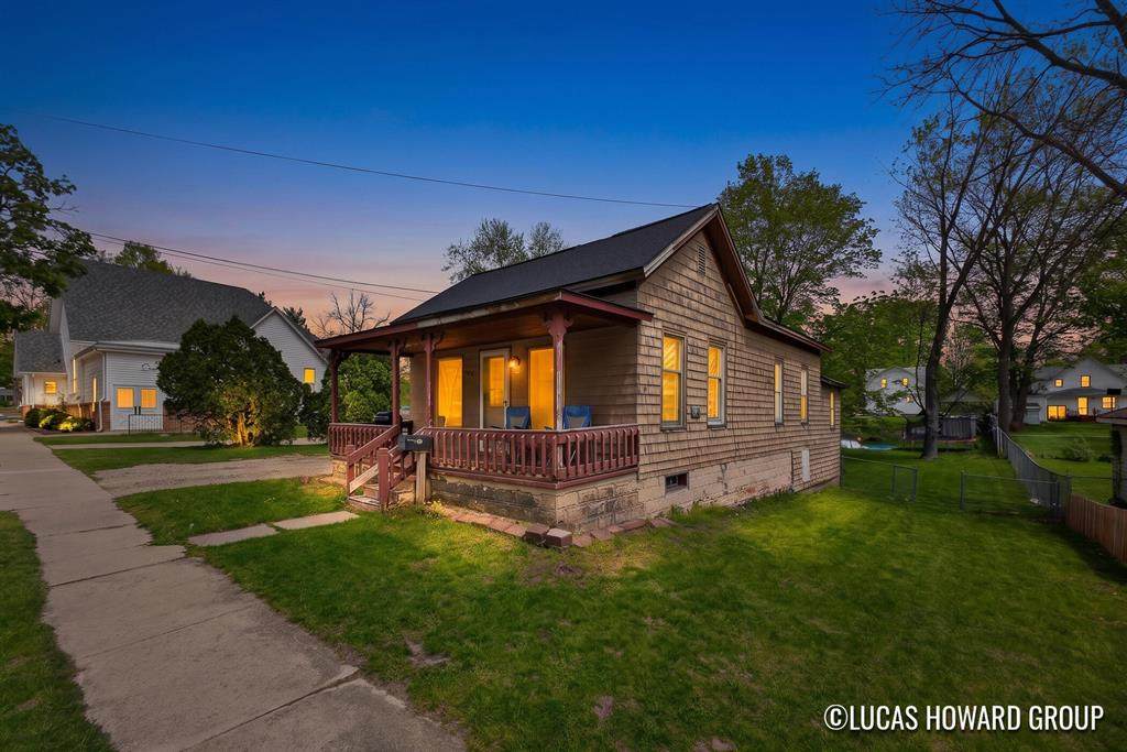 529 Michigan Avenue - Photo 1