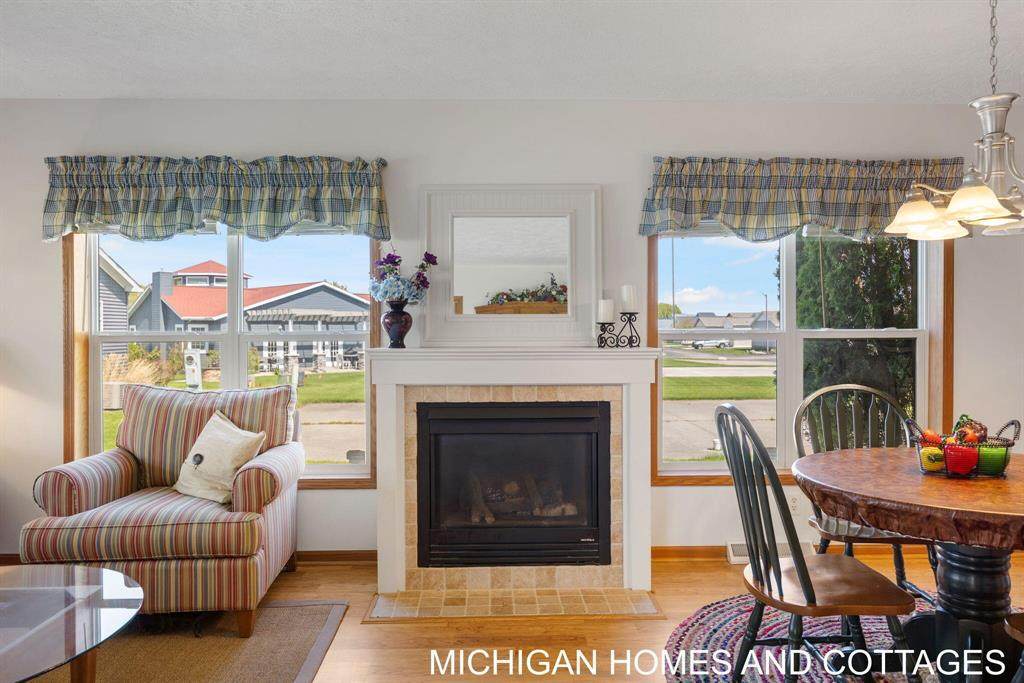 https://bt-photos.global.ssl.fastly.net/michigan/orig_boomver_1_654453499-2.jpg
