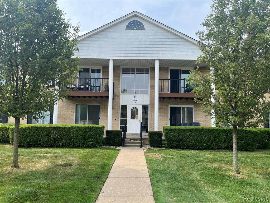 11740 Seaton Drive - Photo 1