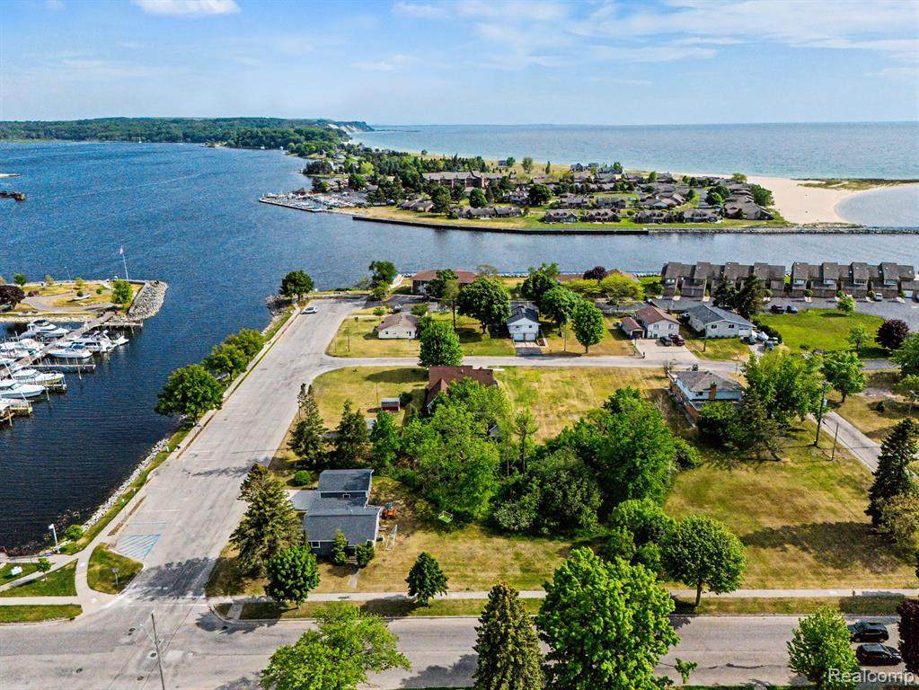 https://bt-photos.global.ssl.fastly.net/michigan/orig_boomver_1_654551772-2.jpg
