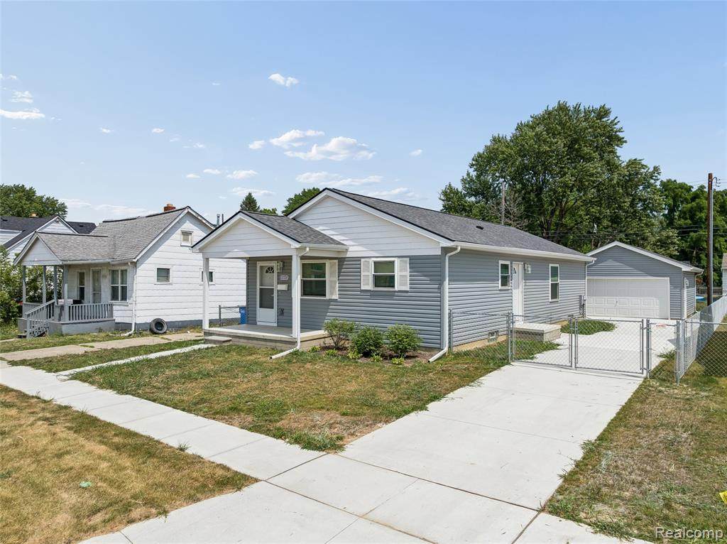 22728 Mac Arthur - Photo 1