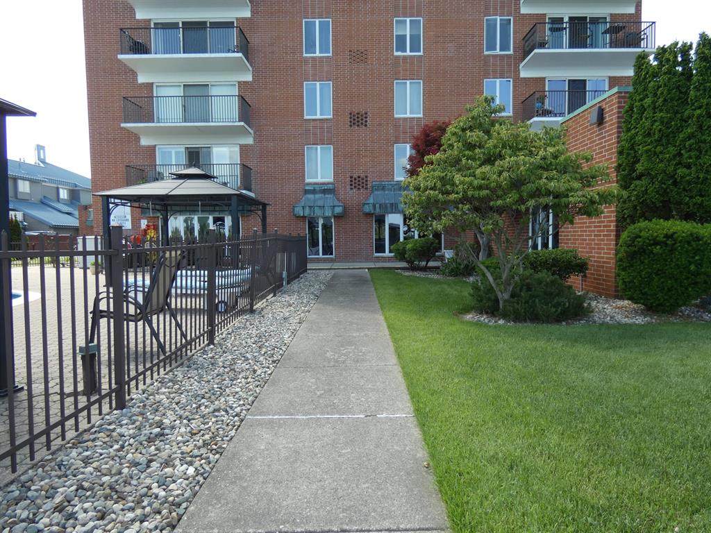 https://bt-photos.global.ssl.fastly.net/michigan/orig_boomver_3_654872306-2.jpg
