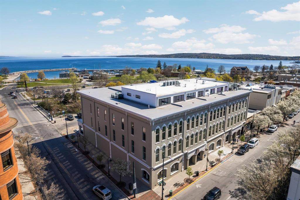 109 Front Street - Photo 1