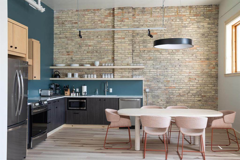 100 Front Street - Photo 1