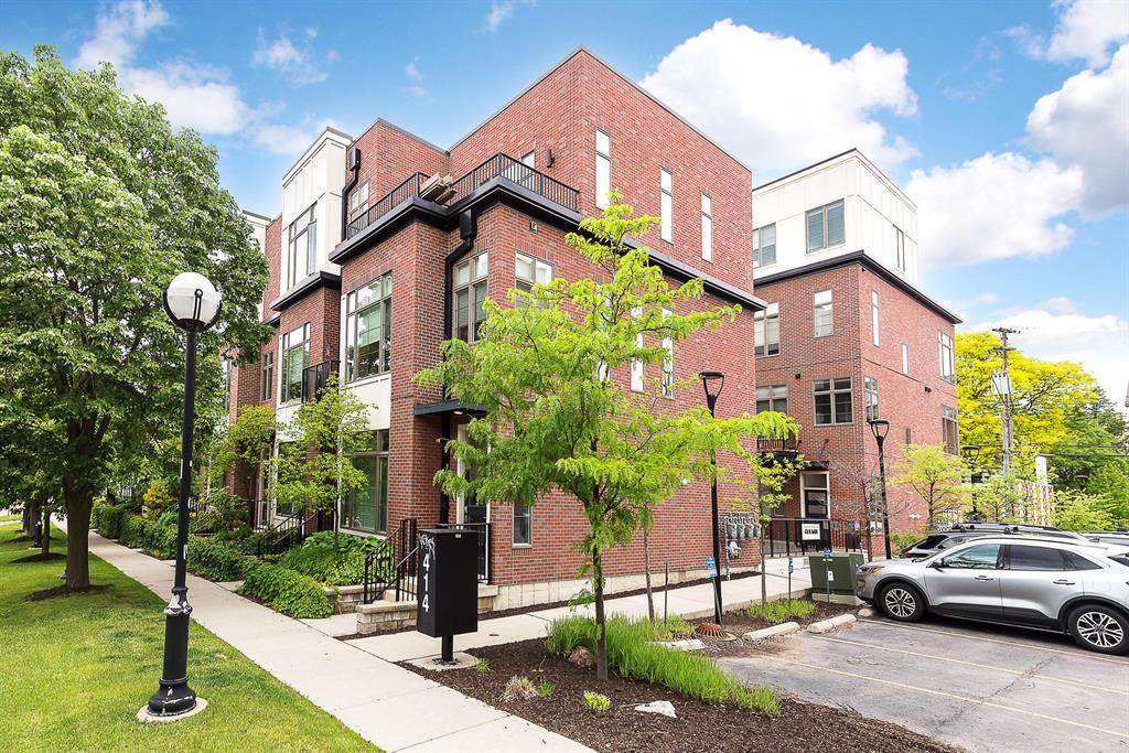 414 Main Street - Photo 1
