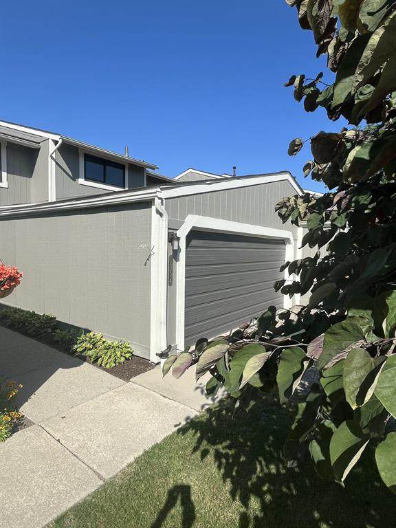 1054 Bristol Court - Photo 1