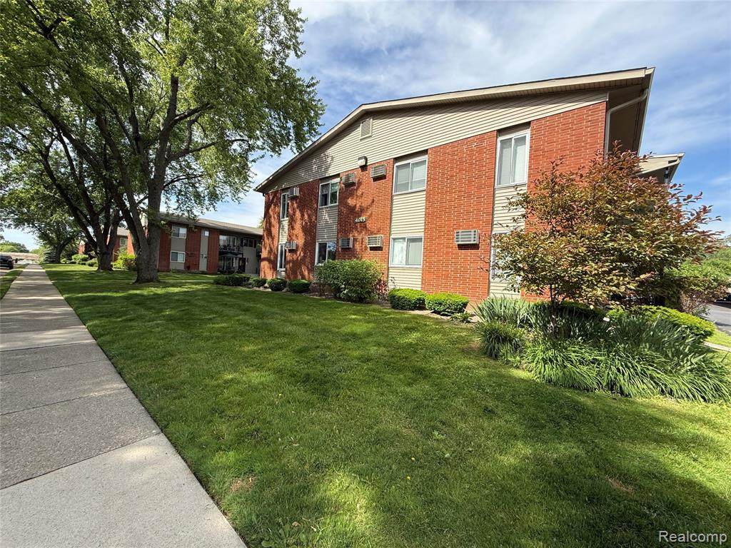 4109 Benjamin Avenue - Photo 1