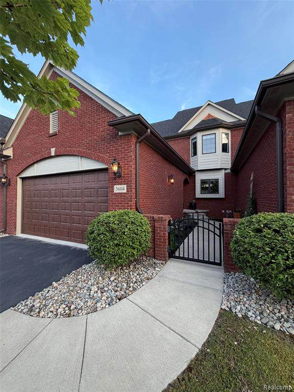 3604 Bay Harbor Drive - Photo 1