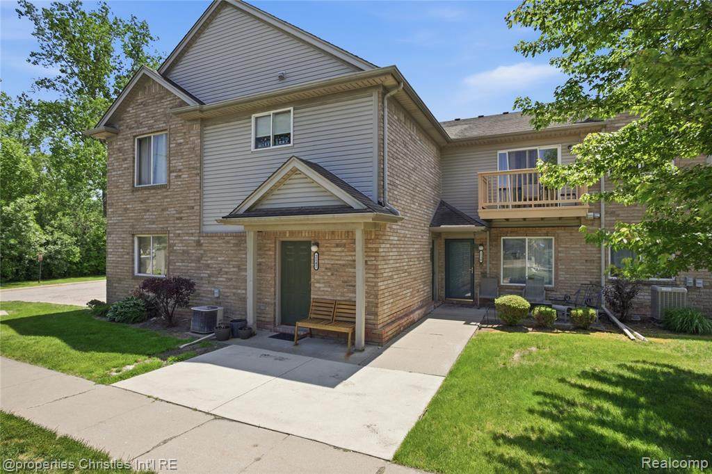 2136 Frazho Road - Photo 1