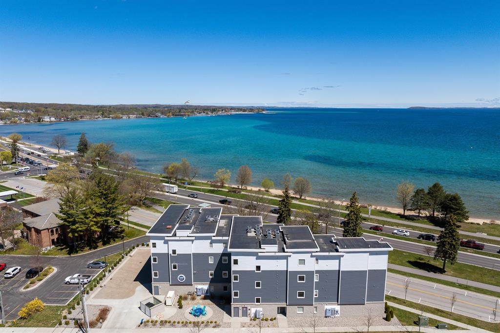 https://bt-photos.global.ssl.fastly.net/michigan/orig_boomver_1_656287807-2.jpg