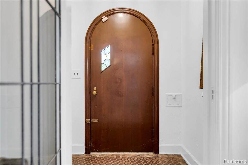 https://bt-photos.global.ssl.fastly.net/michigan/orig_boomver_1_656369353-2.jpg