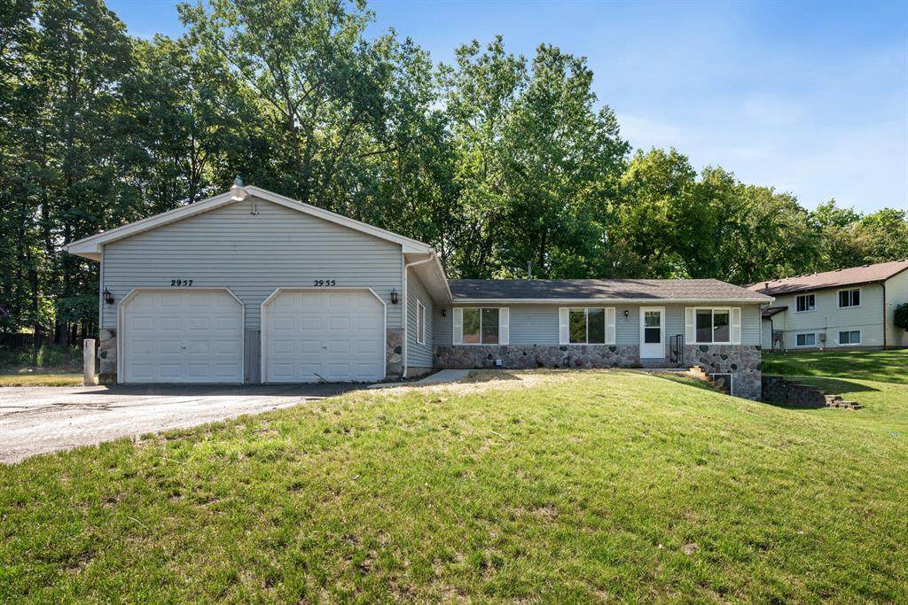 2957 Englewood Avenue - Photo 1