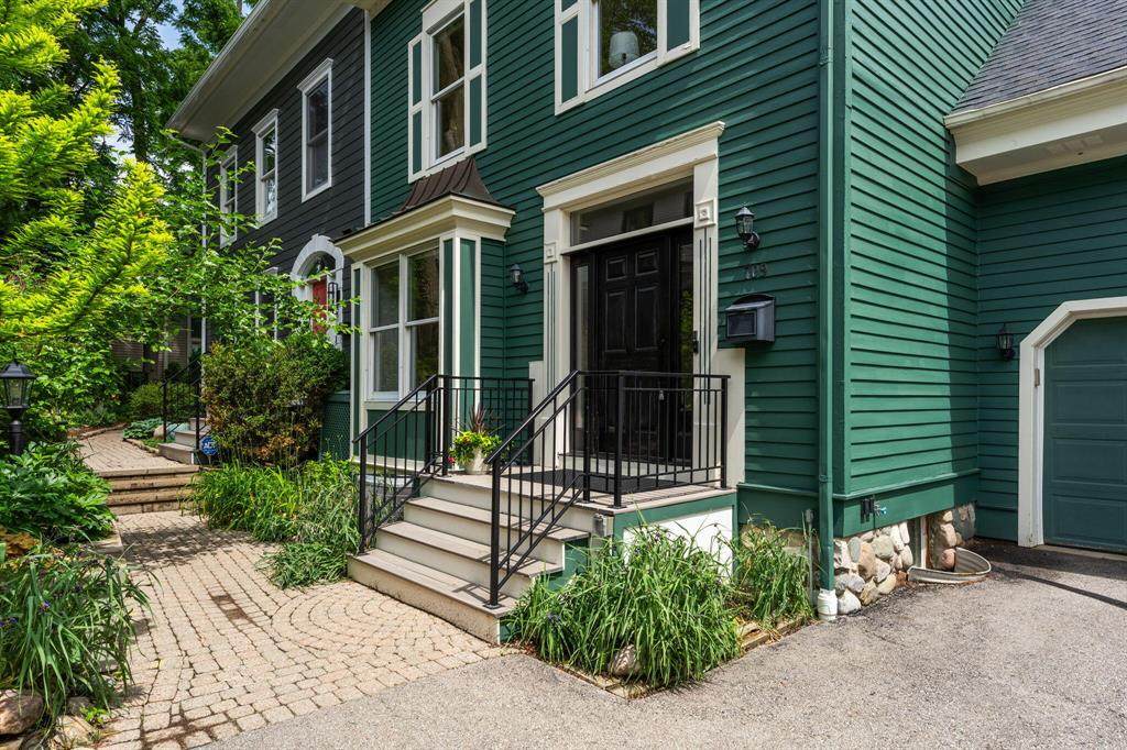 709 5th Avenue - Photo 1