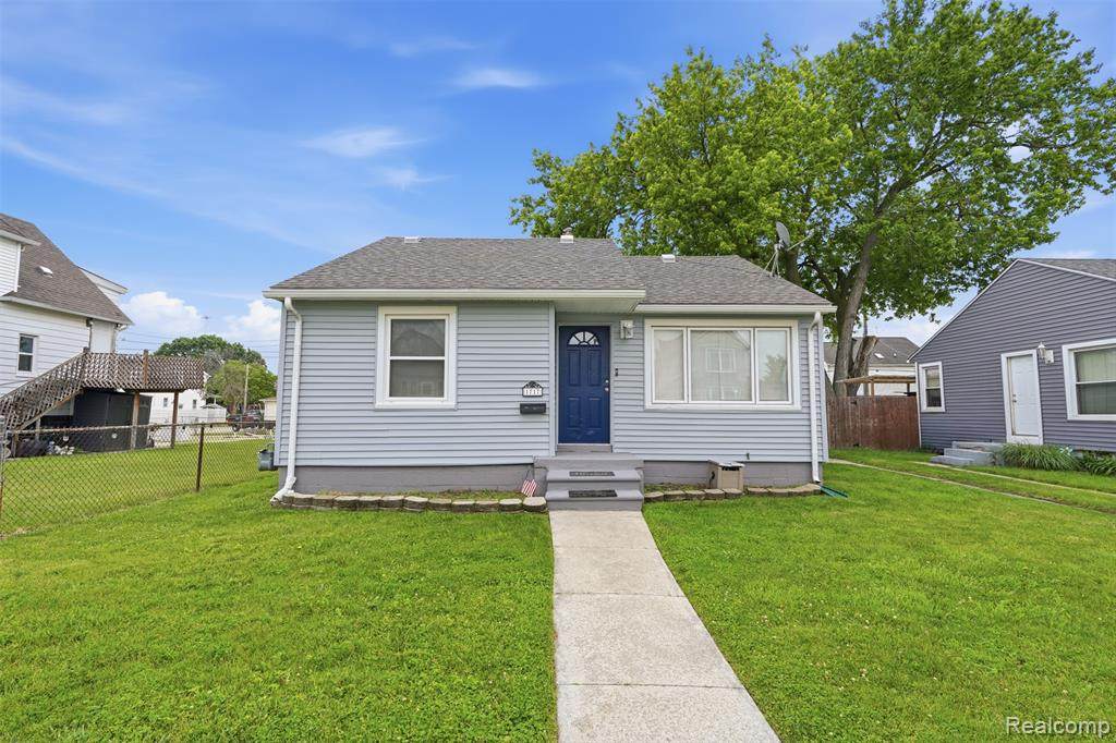 1717 Lindbergh Street - Photo 1
