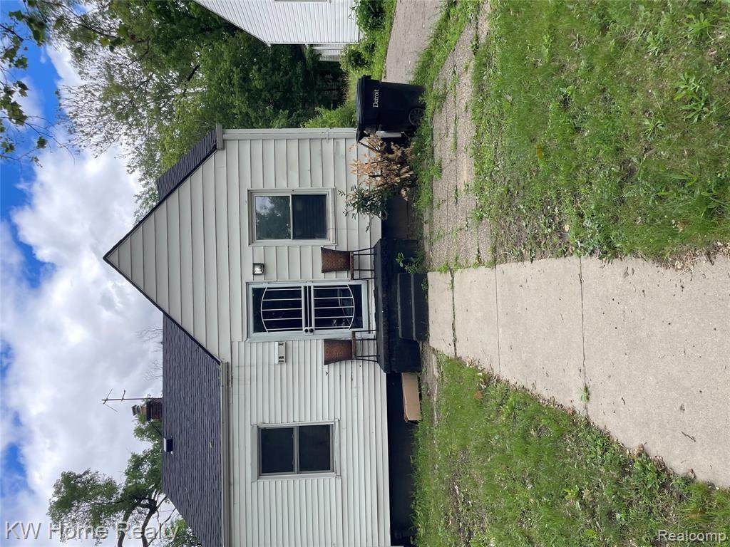 19350 Glastonbury Road - Photo 1