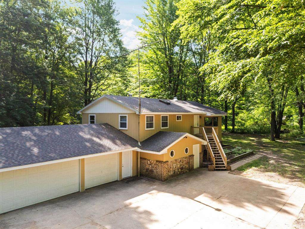 3527 31 Road - Photo 1