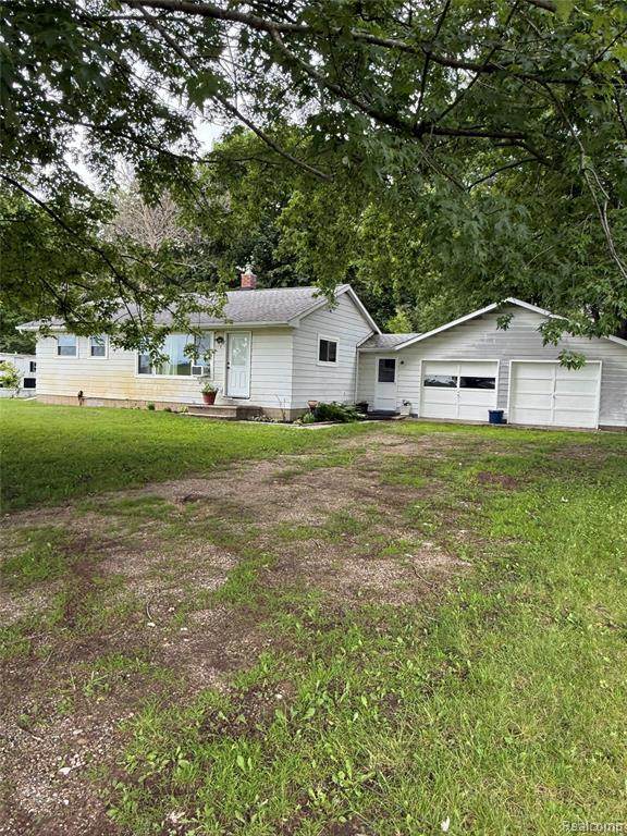 5395 Oak Grove Road - Photo 1