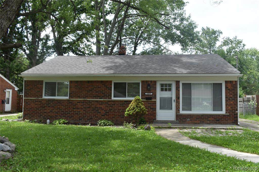 28095 Selkirk Street - Photo 1