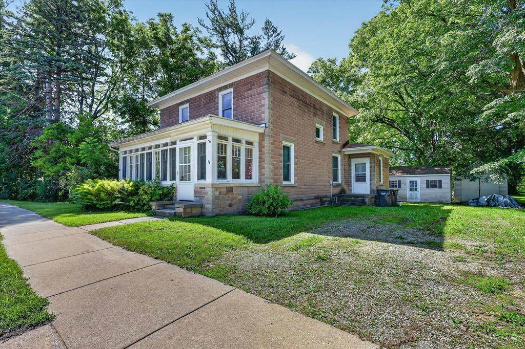 100 Muskegon Street - Photo 1