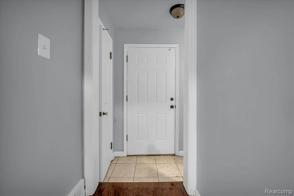 https://bt-photos.global.ssl.fastly.net/michigan/orig_boomver_1_661522326-2.jpg