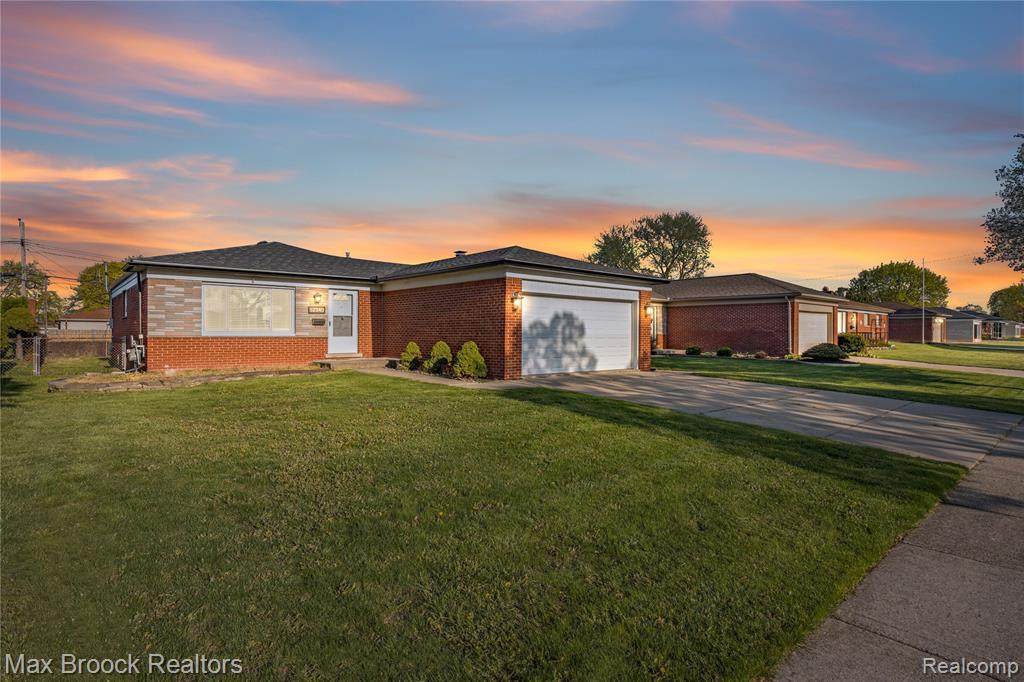 32340 Columbus Drive - Photo 1