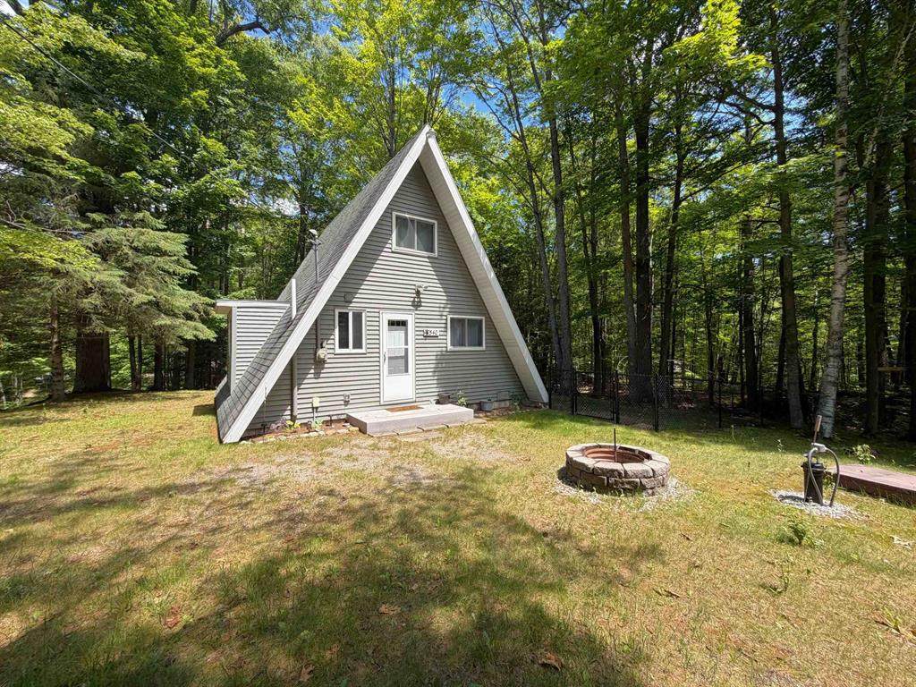 540 Hilltop Drive - Photo 1