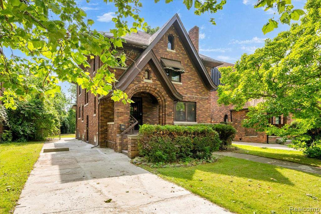 12725 Broadstreet Avenue - Photo 1