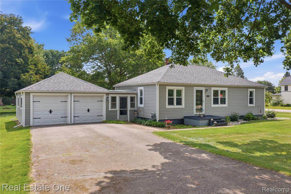 665 Howell Street - Photo 1