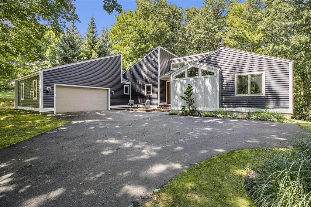 5410 Oak Ridge Drive - Photo 1